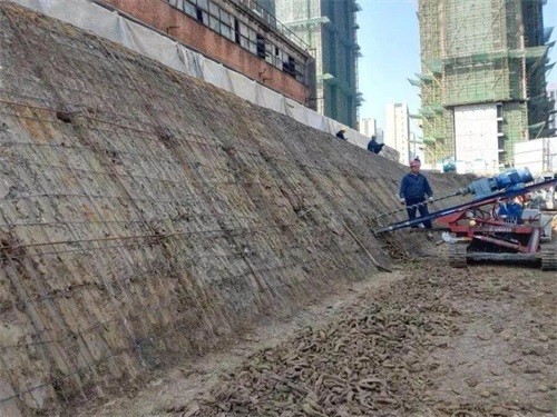 松滋建筑边坡支护